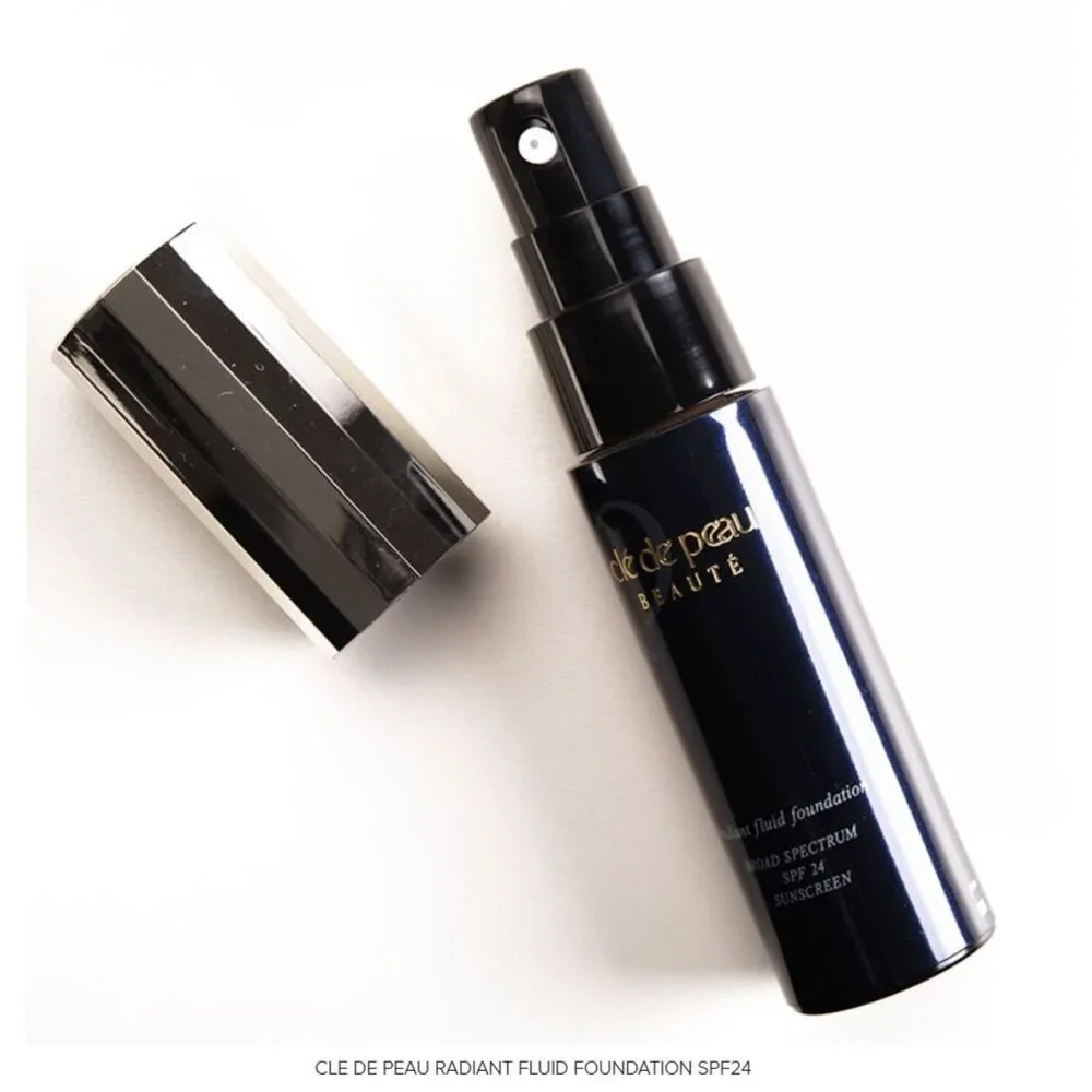 Cle de Peau WB20 Light Warm Beige Radiant Fluid Foundation SPF24 NEW